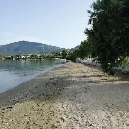 ολόκληρο διαμέρισμα στο κέντρο του μαρμαρίου Lägenhet Marmari (Evia)